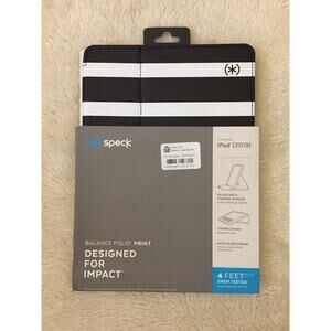 Speck Balance Folio + Print iPad 10.2"- Black/white